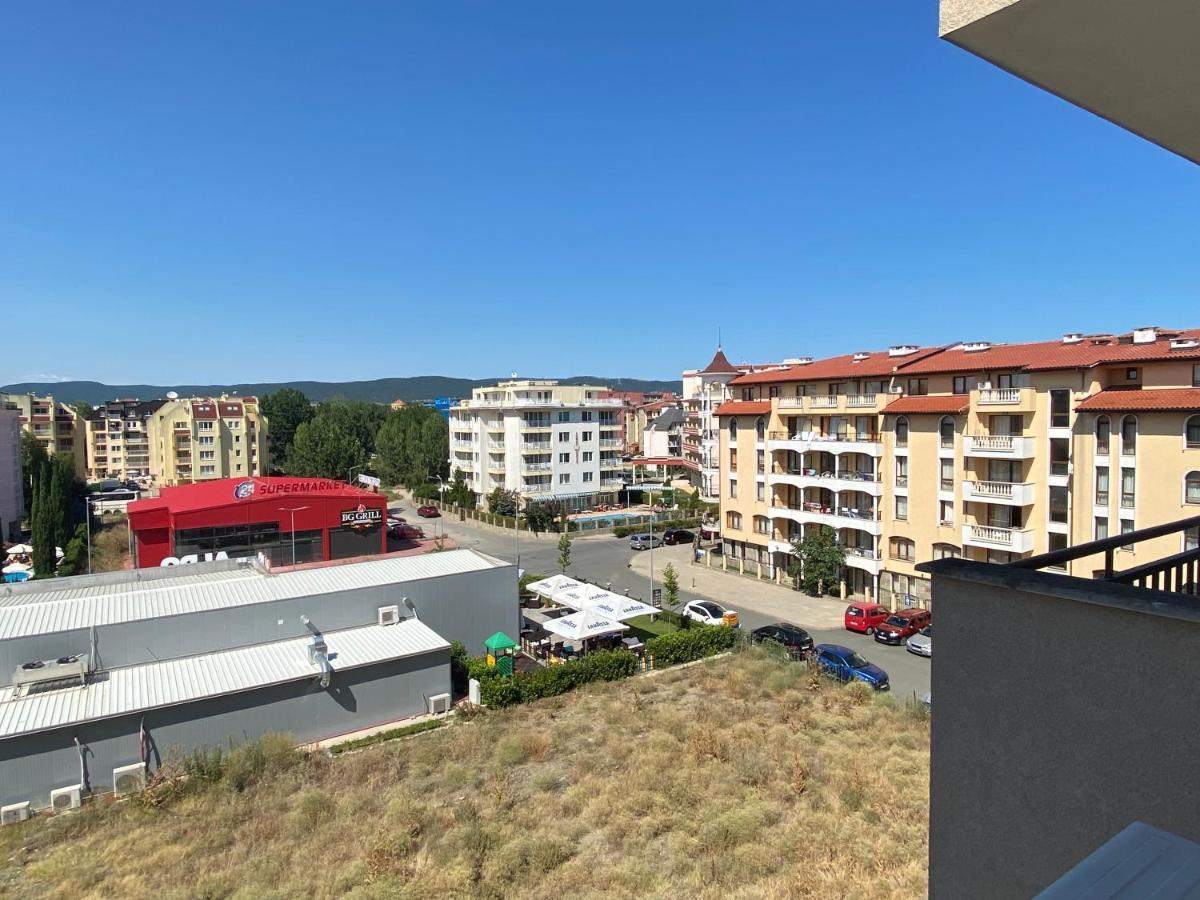 Apartment Summer Breeze 503 Private Sunny